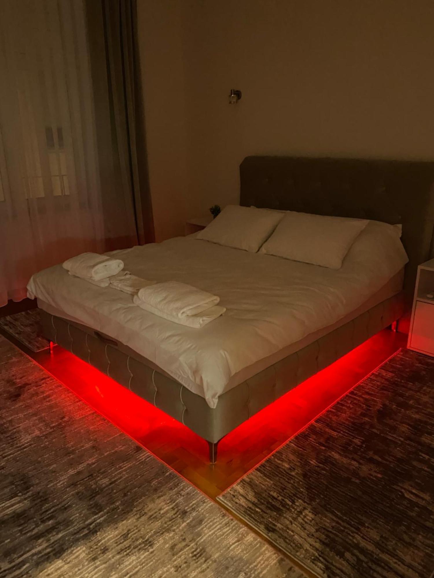 Sarajevo Luxury Apartment - 50 M From Old Sarajevo Clock Tower Dış mekan fotoğraf